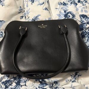 Kate Spade Elegant Black Leather Shoulder Bag